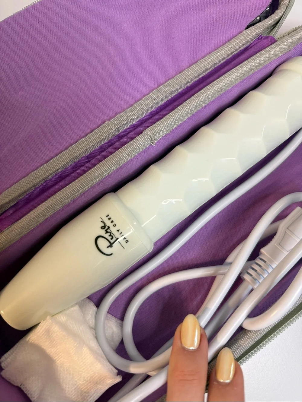 NuDerma Professional Skin Therapy Wand + Accessories and Carrying Case